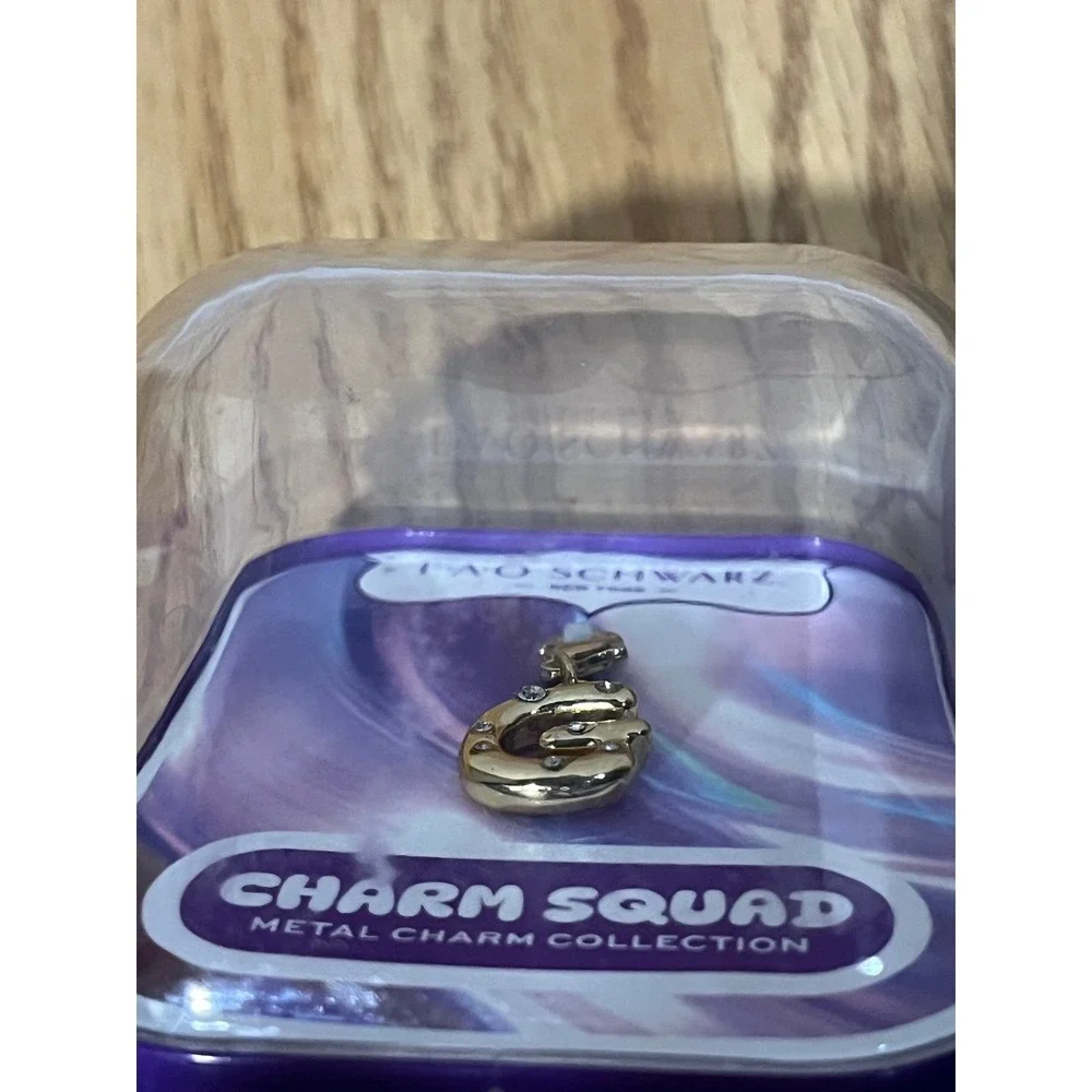 FAO Schwarz Charm‎ Squad Initial G Metal Charm Gold Tone Rhinestone New
